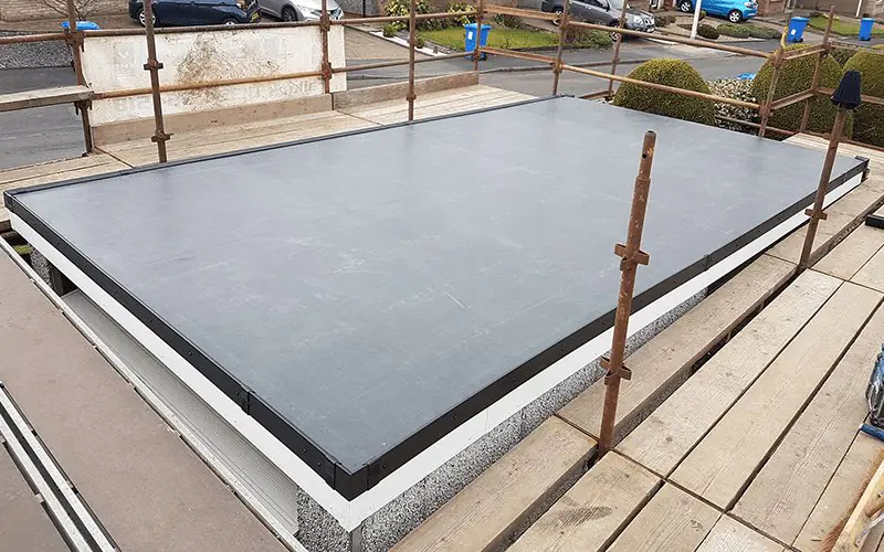 Elevate Midlands Ltd is a trusted, local roofing company led by George Broadway, who brings over 20 years of hands-on experience in the roofing industry. Based near Evesham in Worcestershire, George has built a strong reputation for delivering reliable workmanship, honest advice and high standards on every project.