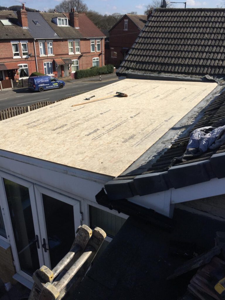 Elevate Midlands Ltd is a trusted, local roofing company led by George Broadway, who brings over 20 years of hands-on experience in the roofing industry. Based near Evesham in Worcestershire, George has built a strong reputation for delivering reliable workmanship, honest advice and high standards on every project.