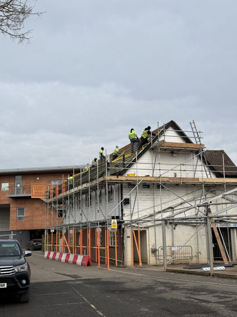 Elevate Midlands Ltd is a trusted, local roofing company led by George Broadway, who brings over 20 years of hands-on experience in the roofing industry. Based near Evesham in Worcestershire, George has built a strong reputation for delivering reliable workmanship, honest advice and high standards on every project.