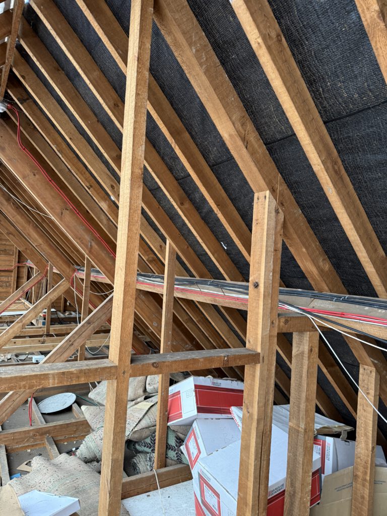 Elevate Midlands Ltd is a trusted, local roofing company led by George Broadway, who brings over 20 years of hands-on experience in the roofing industry. Based near Evesham in Worcestershire, George has built a strong reputation for delivering reliable workmanship, honest advice and high standards on every project.
